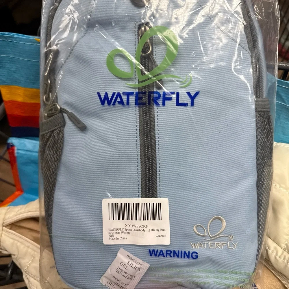 Waterfly Sports Crossbody Hiking & Outdoor Sling Bag. Unisex - Picture 4 of 4